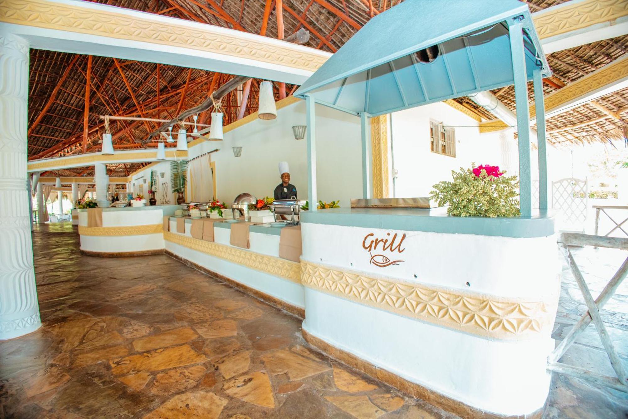 Twiga Beach Resort 와타무 외부 사진