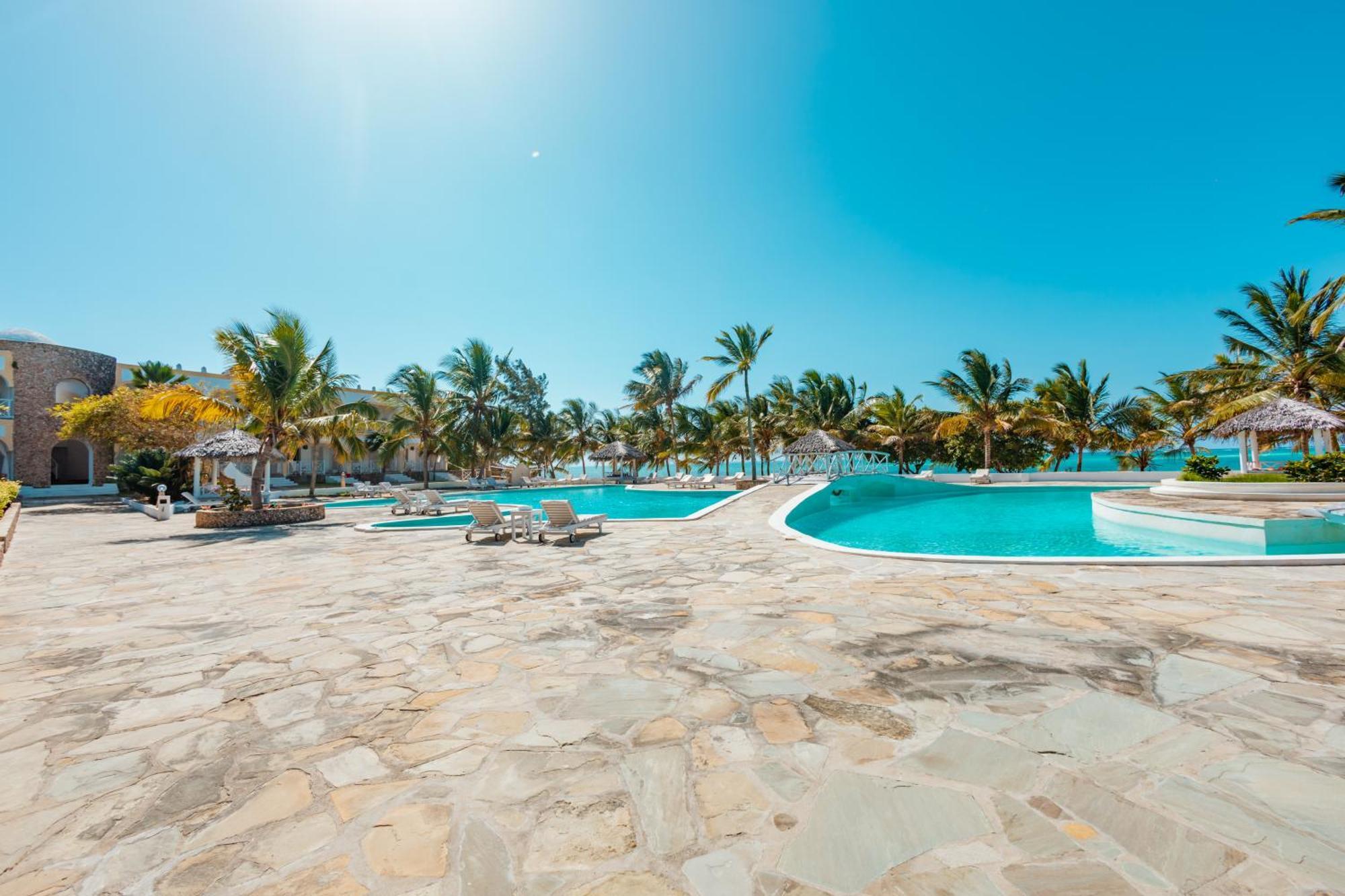 Twiga Beach Resort 와타무 외부 사진