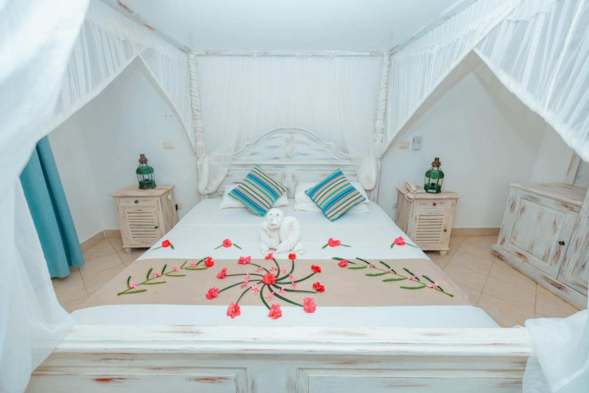 Twiga Beach Resort 와타무 외부 사진