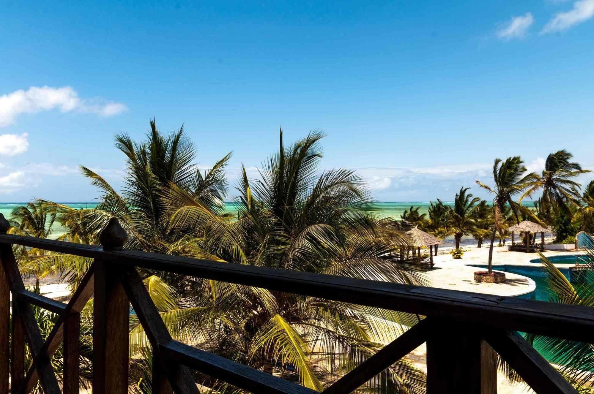Twiga Beach Resort 와타무 외부 사진